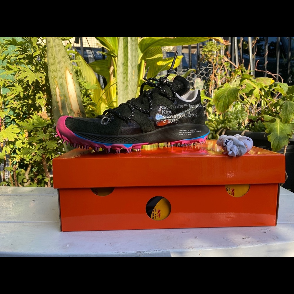 Nike x Off-White Kiger Size 8.5W/7M (Authentic)